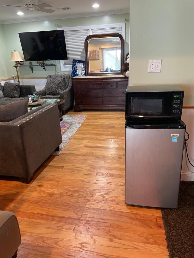 Guest Room Eatontown Exteriér fotografie
